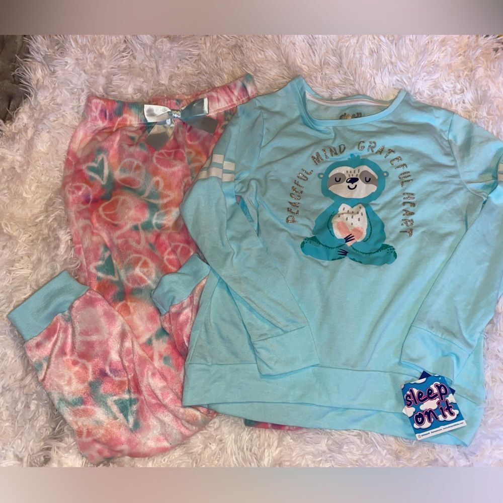 *NWT* Sleep On It (2) Piece Sleep Set Girls L(10-12)